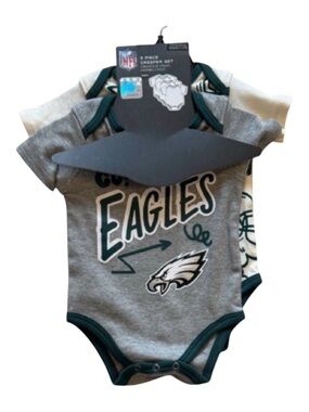 NFL Eagles infant Bodysuit Set - Gray and Cream